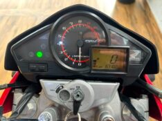 HONDA MOTOS CB 300R /2014 RT 811 VEÍCULOS ARROIO DO MEIO / Carros no Vale