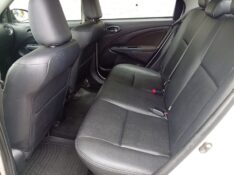 TOYOTA ETIOS SEDAN XLS 1.5 2016/2017 ALTERNATIVA VEÍCULOS LAJEADO / Carros no Vale
