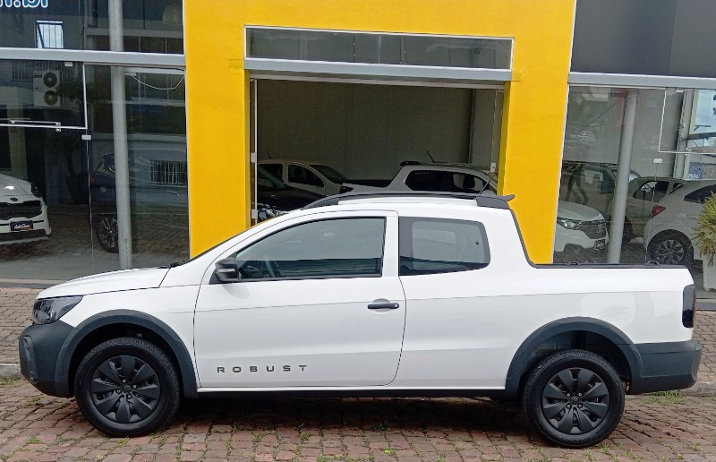 VOLKSWAGEN SAVEIRO ROBUST 1.6 TOTAL FLEX 8V CD /2025 AUTO SHOW SANTA CRUZ DO SUL / Carros no Vale
