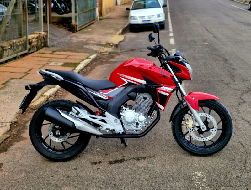 HONDA MOTOS CB 250F TWISTER /2018 CRUZEIRO MULTIMARCAS CRUZEIRO DO SUL / Carros no Vale HONDA MOTOS CB 250F TWISTER /2018 CRUZEIRO MULTIMARCAS CRUZEIRO DO SUL / Carros no Vale