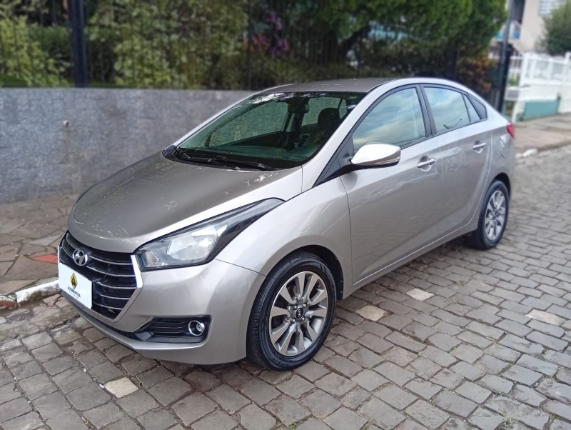 HYUNDAI H20 1.0 COMFORT 2017/2017 ALTERNATIVA VEÍCULOS LAJEADO / Carros no Vale