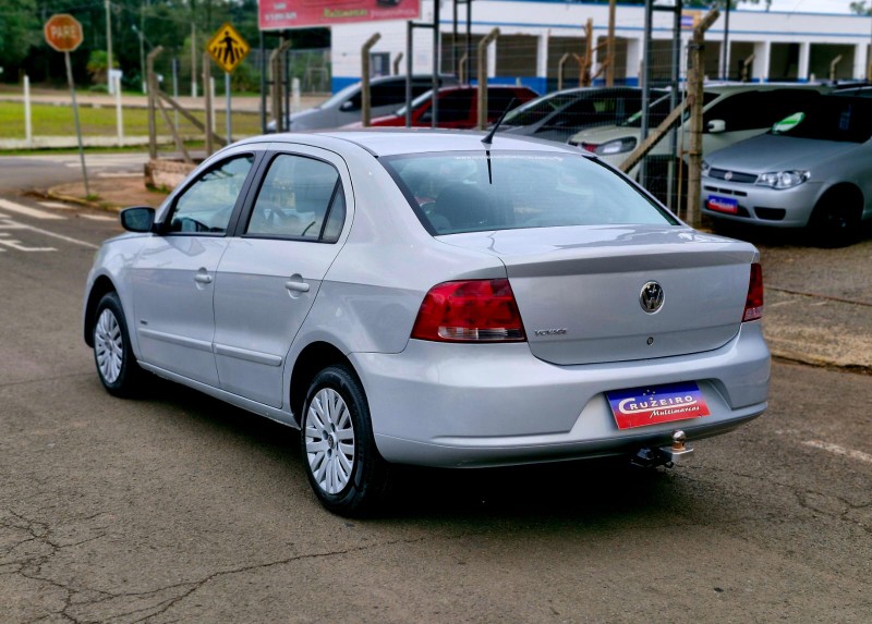 VOLKSWAGEN VOYAGE 1.0 2010/2010 CRUZEIRO MULTIMARCAS CRUZEIRO DO SUL / Carros no Vale VOLKSWAGEN VOYAGE 1.0 2010/2010 CRUZEIRO MULTIMARCAS CRUZEIRO DO SUL / Carros no Vale
