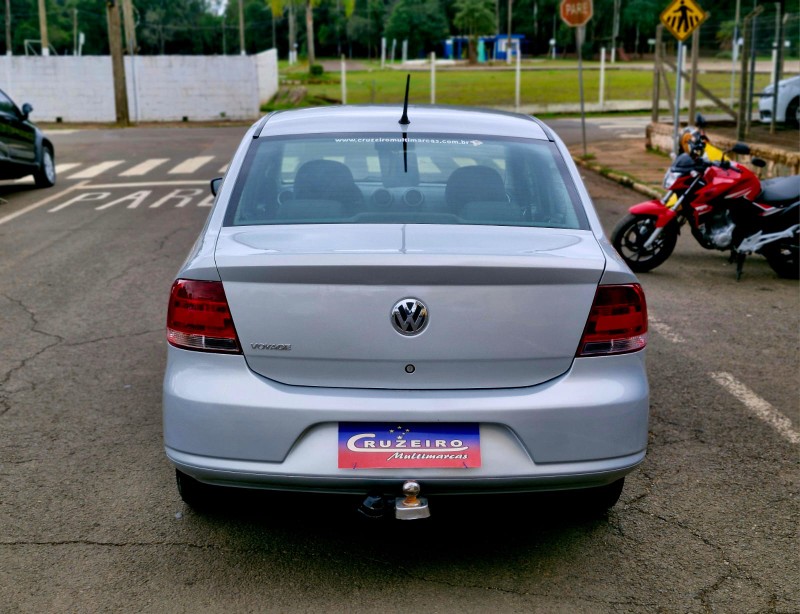 VOLKSWAGEN VOYAGE 1.0 2010/2010 CRUZEIRO MULTIMARCAS CRUZEIRO DO SUL / Carros no Vale VOLKSWAGEN VOYAGE 1.0 2010/2010 CRUZEIRO MULTIMARCAS CRUZEIRO DO SUL / Carros no Vale