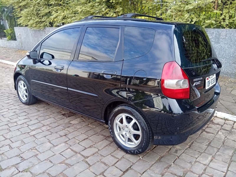 HONDA FIT 1.5 2008/2008 ALTERNATIVA VEÍCULOS LAJEADO / Carros no Vale