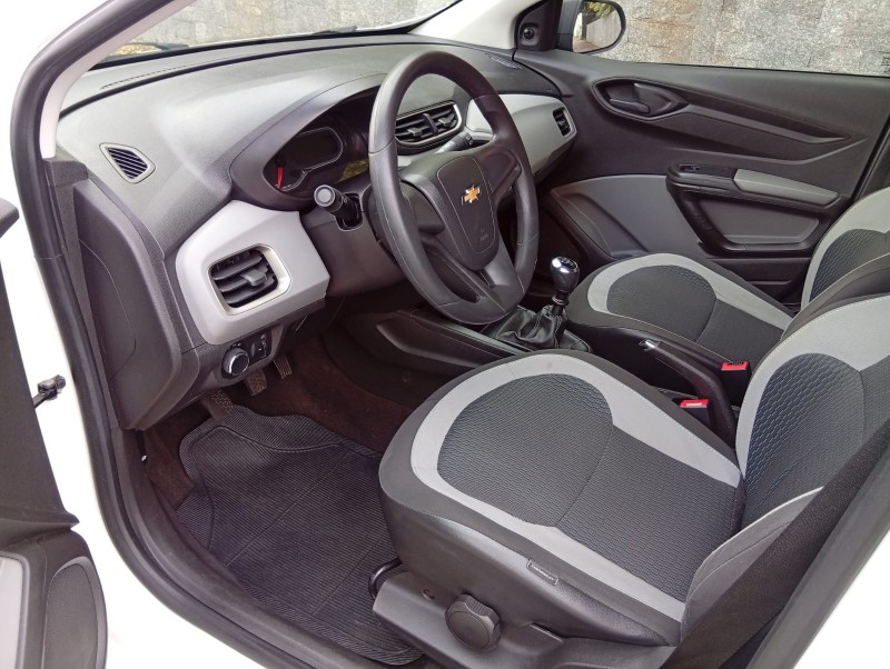 CHEVROLET ONIX 1.0 LT 2016/2016 ALTERNATIVA VEÍCULOS LAJEADO / Carros no Vale