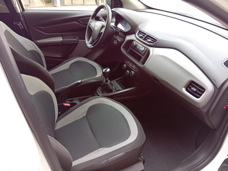 CHEVROLET ONIX 1.0 LT 2016/2016 ALTERNATIVA VEÍCULOS LAJEADO / Carros no Vale