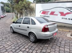 CHEVROLET CORSA SEDAN PREMIUM 1.0 2005/2005 ELY AUTOMÓVEIS LAJEADO / Carros no Vale