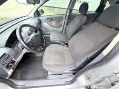 CHEVROLET CORSA SEDAN PREMIUM 1.0 2005/2005 ELY AUTOMÓVEIS LAJEADO / Carros no Vale