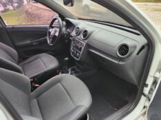 VOLKSWAGEN GOL 1.6 2011/2012 TS VEÍCULOS ANTA GORDA / Carros no Vale