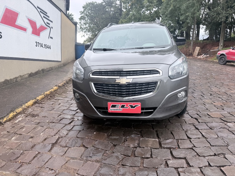 CHEVROLET SPIN 1.8 ADVANTAGE 2014/2014 ELY AUTOMÓVEIS LAJEADO / Carros no Vale