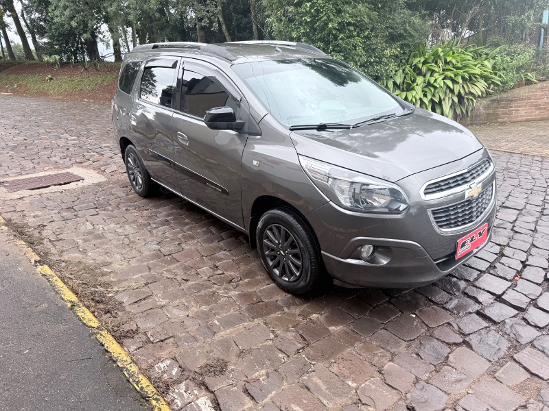 CHEVROLET SPIN 1.8 ADVANTAGE 2014/2014 ELY AUTOMÓVEIS LAJEADO / Carros no Vale