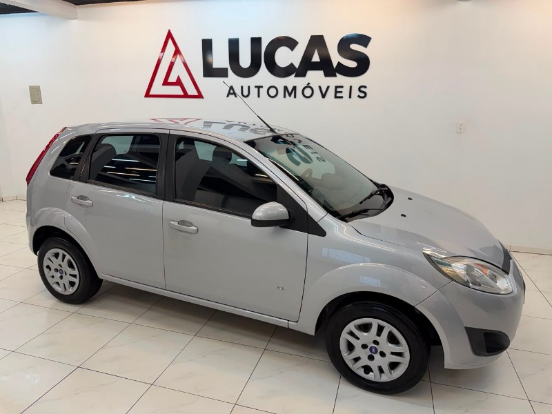 FORD FIESTA 1.6 SE 2014/2014 LUCAS AUTOMÓVEIS BOM RETIRO DO SUL / Carros no Vale