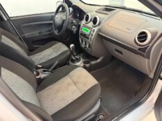 FORD FIESTA 1.6 SE 2014/2014 LUCAS AUTOMÓVEIS BOM RETIRO DO SUL / Carros no Vale