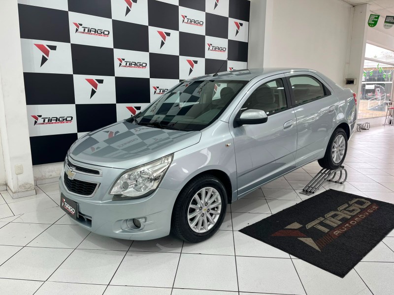CHEVROLET COBALT LTZ 1.8 8V ECONO.FLEX 4P MEC. 2013/2013 TIAGO AUTOMÓVEIS VENÂNCIO AIRES / Carros no Vale