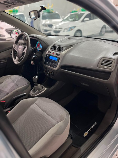 CHEVROLET COBALT LTZ 1.8 8V ECONO.FLEX 4P MEC. 2013/2013 TIAGO AUTOMÓVEIS VENÂNCIO AIRES / Carros no Vale