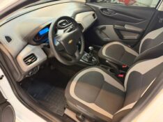 CHEVROLET ONIX 1.0 MT LS 2016/2016 LUCAS AUTOMÓVEIS BOM RETIRO DO SUL / Carros no Vale