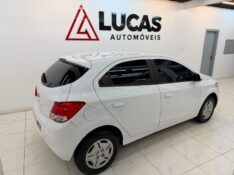 CHEVROLET ONIX 1.0 MT LS 2016/2016 LUCAS AUTOMÓVEIS BOM RETIRO DO SUL / Carros no Vale