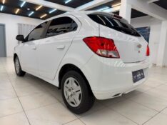 CHEVROLET ONIX 1.0 MT LS 2016/2016 LUCAS AUTOMÓVEIS BOM RETIRO DO SUL / Carros no Vale