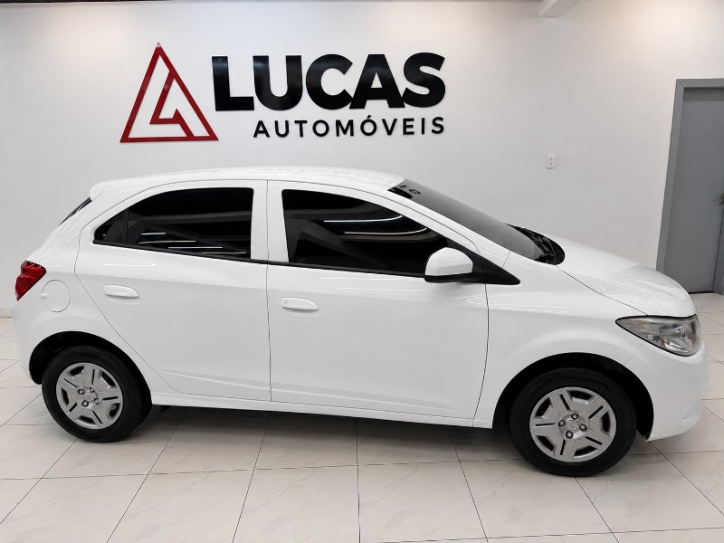 CHEVROLET ONIX 1.0 MT LS 2016/2016 LUCAS AUTOMÓVEIS BOM RETIRO DO SUL / Carros no Vale