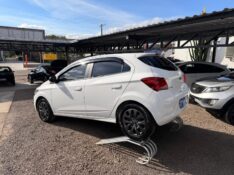 CHEVROLET ONIX 1.0 JOY BLACK /2021 AR MULTIMARCAS VENÂNCIO AIRES / Carros no Vale