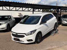 CHEVROLET ONIX 1.0 JOY BLACK /2021 AR MULTIMARCAS VENÂNCIO AIRES / Carros no Vale