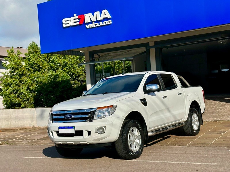 FORD RANGER XLT 2.5 16V 4X2 CD FLEX 2014/2014 SÉTIMA VEÍCULOS GUAPORÉ / Carros no Vale