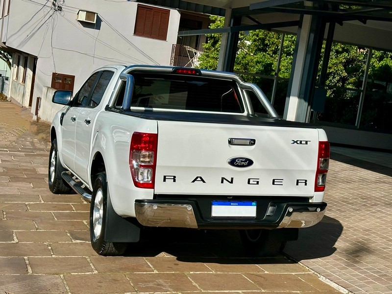 FORD RANGER XLT 2.5 16V 4X2 CD FLEX 2014/2014 SÉTIMA VEÍCULOS GUAPORÉ / Carros no Vale