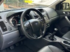 FORD RANGER XLT 2.5 16V 4X2 CD FLEX 2014/2014 SÉTIMA VEÍCULOS GUAPORÉ / Carros no Vale