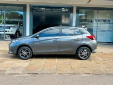 TOYOTA YARIS 1.5 XLS 2022/2023 SÉTIMA VEÍCULOS GUAPORÉ / Carros no Vale