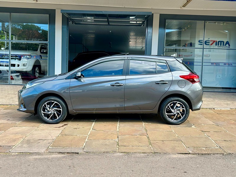 TOYOTA YARIS 1.5 XLS 2022/2023 SÉTIMA VEÍCULOS GUAPORÉ / Carros no Vale TOYOTA YARIS 1.5 XLS 2022/2023 SÉTIMA VEÍCULOS GUAPORÉ / Carros no Vale
