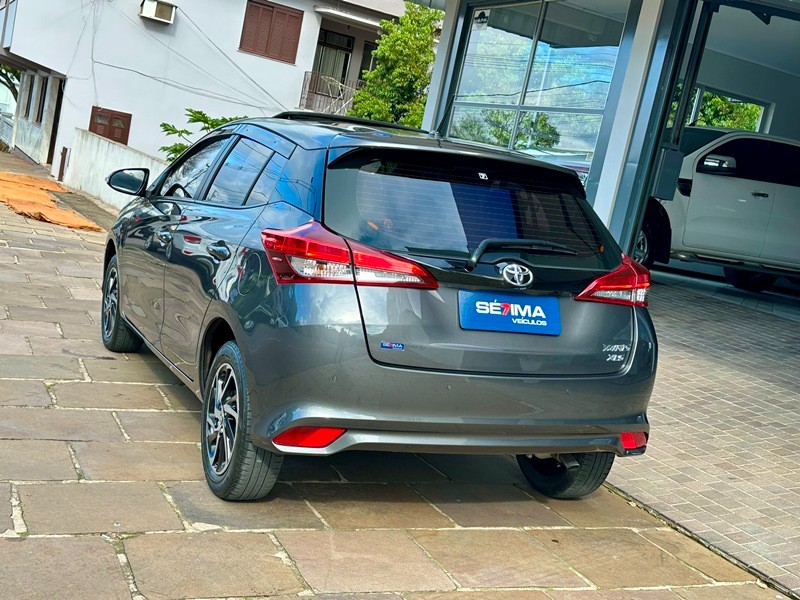 TOYOTA YARIS 1.5 XLS 2022/2023 SÉTIMA VEÍCULOS GUAPORÉ / Carros no Vale TOYOTA YARIS 1.5 XLS 2022/2023 SÉTIMA VEÍCULOS GUAPORÉ / Carros no Vale