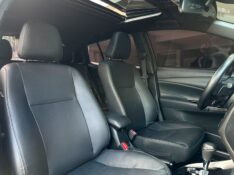 TOYOTA YARIS 1.5 XLS 2022/2023 SÉTIMA VEÍCULOS GUAPORÉ / Carros no Vale