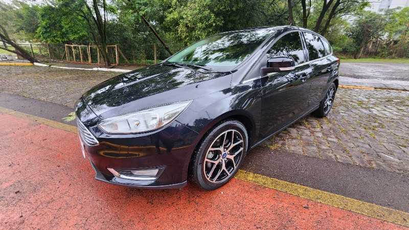 FORD FOCUS 2.0 TITANIUM HATCH 16V 2017/2018 FERNANDO AUTOMÓVEIS | REVENDA DE CARROS ARROIO DO MEIO ARROIO DO MEIO / Carros no Vale FORD FOCUS 2.0 TITANIUM HATCH 16V 2017/2018 FERNANDO AUTOMÓVEIS | REVENDA DE CARROS ARROIO DO MEIO ARROIO DO MEIO / Carros no Vale