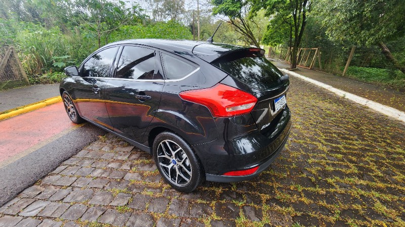 FORD FOCUS 2.0 TITANIUM HATCH 16V 2017/2018 FERNANDO AUTOMÓVEIS | REVENDA DE CARROS ARROIO DO MEIO ARROIO DO MEIO / Carros no Vale FORD FOCUS 2.0 TITANIUM HATCH 16V 2017/2018 FERNANDO AUTOMÓVEIS | REVENDA DE CARROS ARROIO DO MEIO ARROIO DO MEIO / Carros no Vale