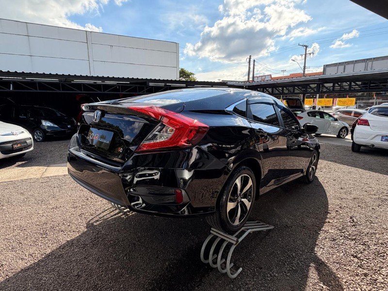 HONDA CIVIC 2.0 EXL /2017 AR MULTIMARCAS VENÂNCIO AIRES / Carros no Vale
