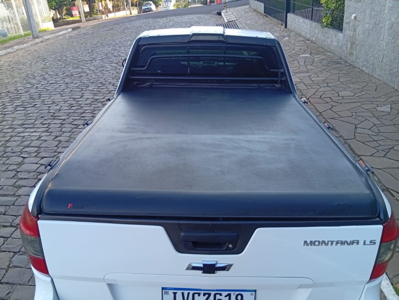 CHEVROLET MONTANA 1.4 LS 2013/2014 ALTERNATIVA VEÍCULOS LAJEADO / Carros no Vale