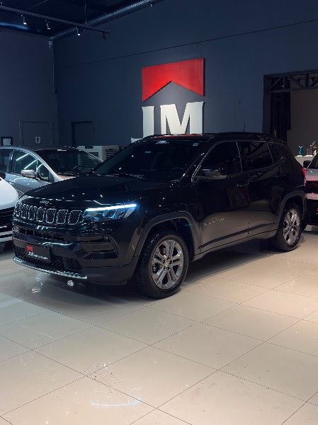 JEEP COMPASS 1.3 LONGITUDE T270 AT6 4X2 TURBO 2022 2022/2023 JM AUTOMÓVEIS VENÂNCIO AIRES / Carros no Vale JEEP COMPASS 1.3 LONGITUDE T270 AT6 4X2 TURBO 2022 2022/2023 JM AUTOMÓVEIS VENÂNCIO AIRES / Carros no Vale