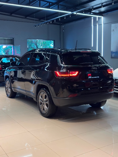 JEEP COMPASS 1.3 LONGITUDE T270 AT6 4X2 TURBO 2022 2022/2023 JM AUTOMÓVEIS VENÂNCIO AIRES / Carros no Vale JEEP COMPASS 1.3 LONGITUDE T270 AT6 4X2 TURBO 2022 2022/2023 JM AUTOMÓVEIS VENÂNCIO AIRES / Carros no Vale