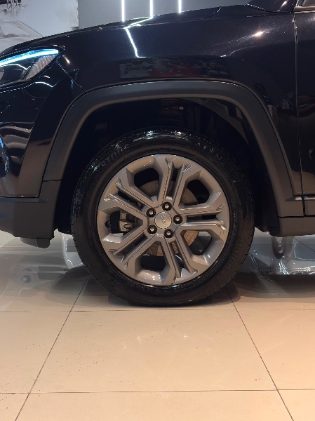 JEEP COMPASS 1.3 LONGITUDE T270 AT6 4X2 TURBO 2022 2022/2023 JM AUTOMÓVEIS VENÂNCIO AIRES / Carros no Vale JEEP COMPASS 1.3 LONGITUDE T270 AT6 4X2 TURBO 2022 2022/2023 JM AUTOMÓVEIS VENÂNCIO AIRES / Carros no Vale