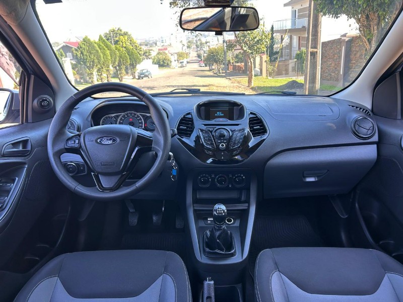 FORD KA + 1.5 ADVANCED SEDAN 16V FLEX 4P MANUAL 2018/2018 LS MULTIMARCAS VENÂNCIO AIRES / Carros no Vale