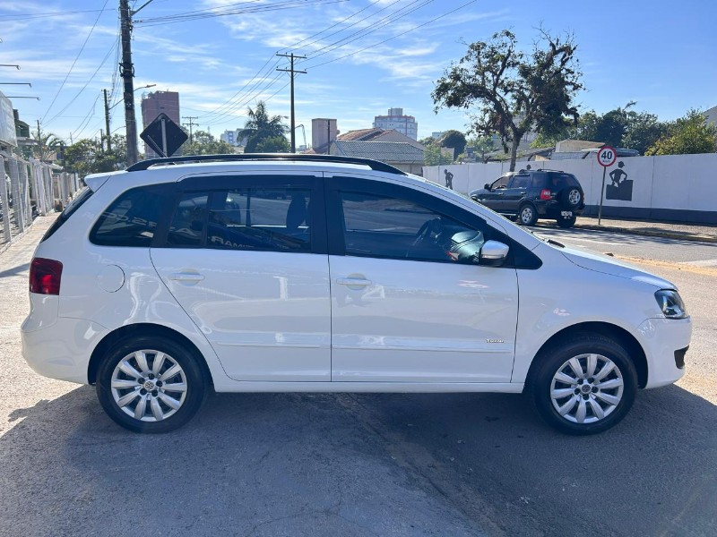 VOLKSWAGEN SPACEFOX 1.6/ 1.6 TREND TOTAL FLEX 8V 5P 2012/2012 LS MULTIMARCAS VENÂNCIO AIRES / Carros no Vale