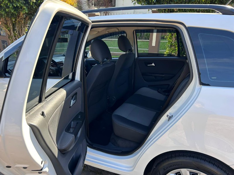 VOLKSWAGEN SPACEFOX 1.6/ 1.6 TREND TOTAL FLEX 8V 5P 2012/2012 LS MULTIMARCAS VENÂNCIO AIRES / Carros no Vale