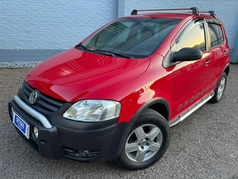 VOLKSWAGEN CROSSFOX 1.6 /2006 RT 811 VEÍCULOS ARROIO DO MEIO / Carros no Vale VOLKSWAGEN CROSSFOX 1.6 /2006 RT 811 VEÍCULOS ARROIO DO MEIO / Carros no Vale