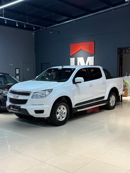 CHEVROLET S10 2.4 LT 4X2 8V 2012/2013 JM AUTOMÓVEIS VENÂNCIO AIRES / Carros no Vale