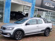 VOLKSWAGEN SAVEIRO 1.6 CROSS CD 16V FLEX 2P MANUAL /2023 AUTO SHOW SANTA CRUZ DO SUL / Carros no Vale