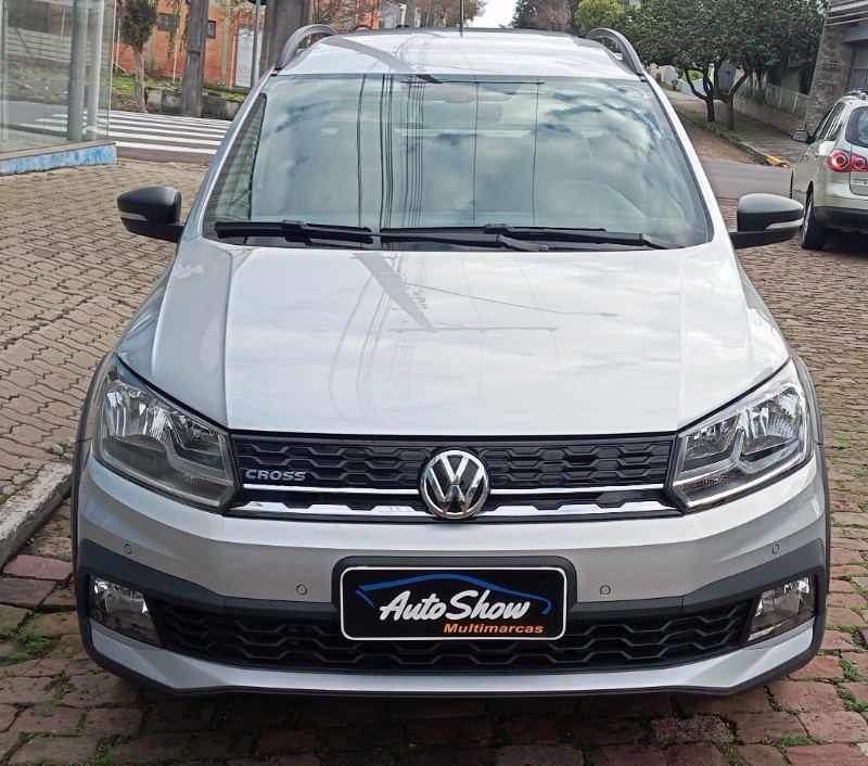 VOLKSWAGEN SAVEIRO 1.6 CROSS CD 16V FLEX 2P MANUAL /2023 AUTO SHOW SANTA CRUZ DO SUL / Carros no Vale