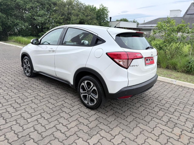 HONDA HR-V 1.8 16V FLEX LX 4P AUTOMÁTICO 2016/2016 ELY AUTOMÓVEIS LAJEADO / Carros no Vale