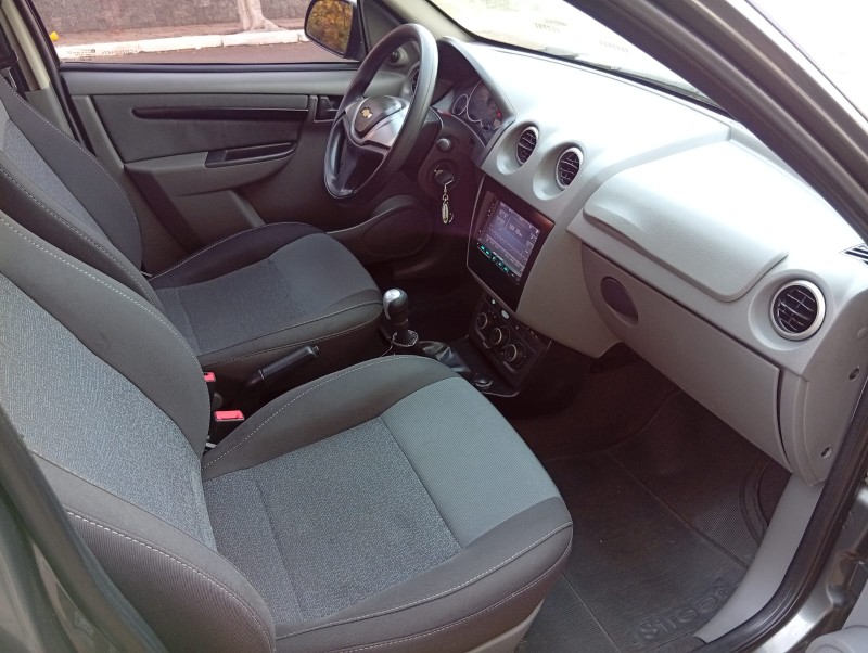 CHEVROLET PRISMA 1.4 LT 2011/2012 ALTERNATIVA VEÍCULOS LAJEADO / Carros no Vale