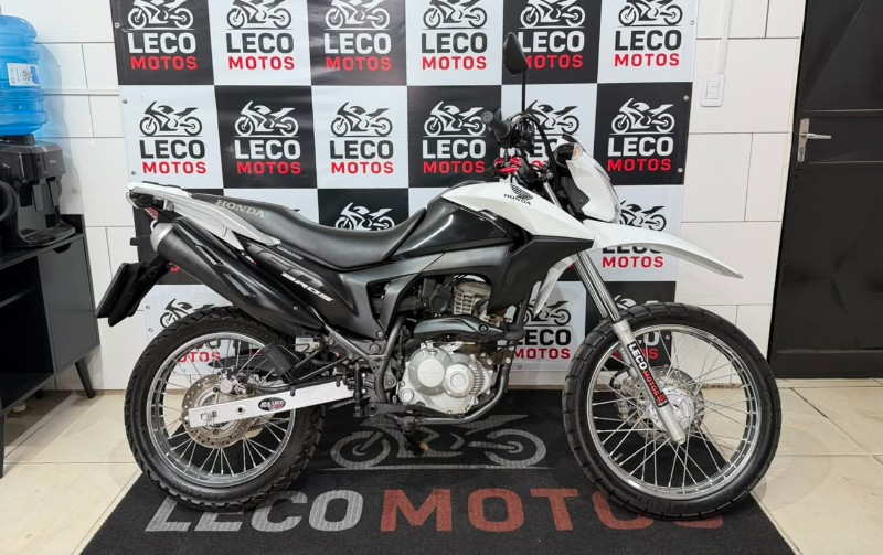 HONDA MOTOS NXR 160 BROS ESDD 2015/2015 LECO MOTOS VENÂNCIO AIRES / Carros no Vale HONDA MOTOS NXR 160 BROS ESDD 2015/2015 LECO MOTOS VENÂNCIO AIRES / Carros no Vale