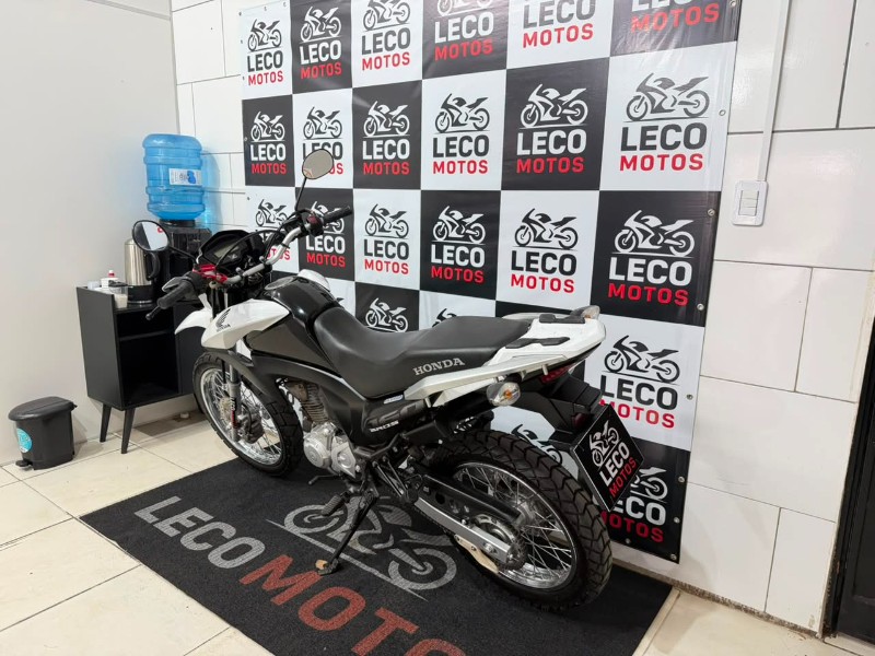 HONDA MOTOS NXR 160 BROS ESDD 2015/2015 LECO MOTOS VENÂNCIO AIRES / Carros no Vale HONDA MOTOS NXR 160 BROS ESDD 2015/2015 LECO MOTOS VENÂNCIO AIRES / Carros no Vale